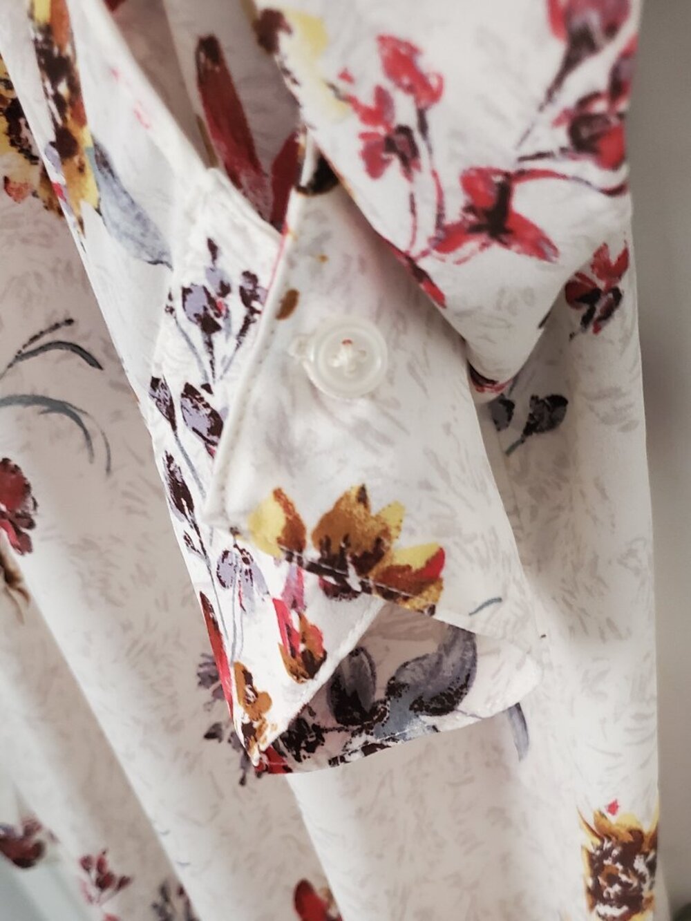 Maurices Floral Winona Button Down Blouse Women's Plus Size 1X - Picture 6 of 9